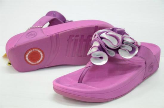 preorder fitflop frou